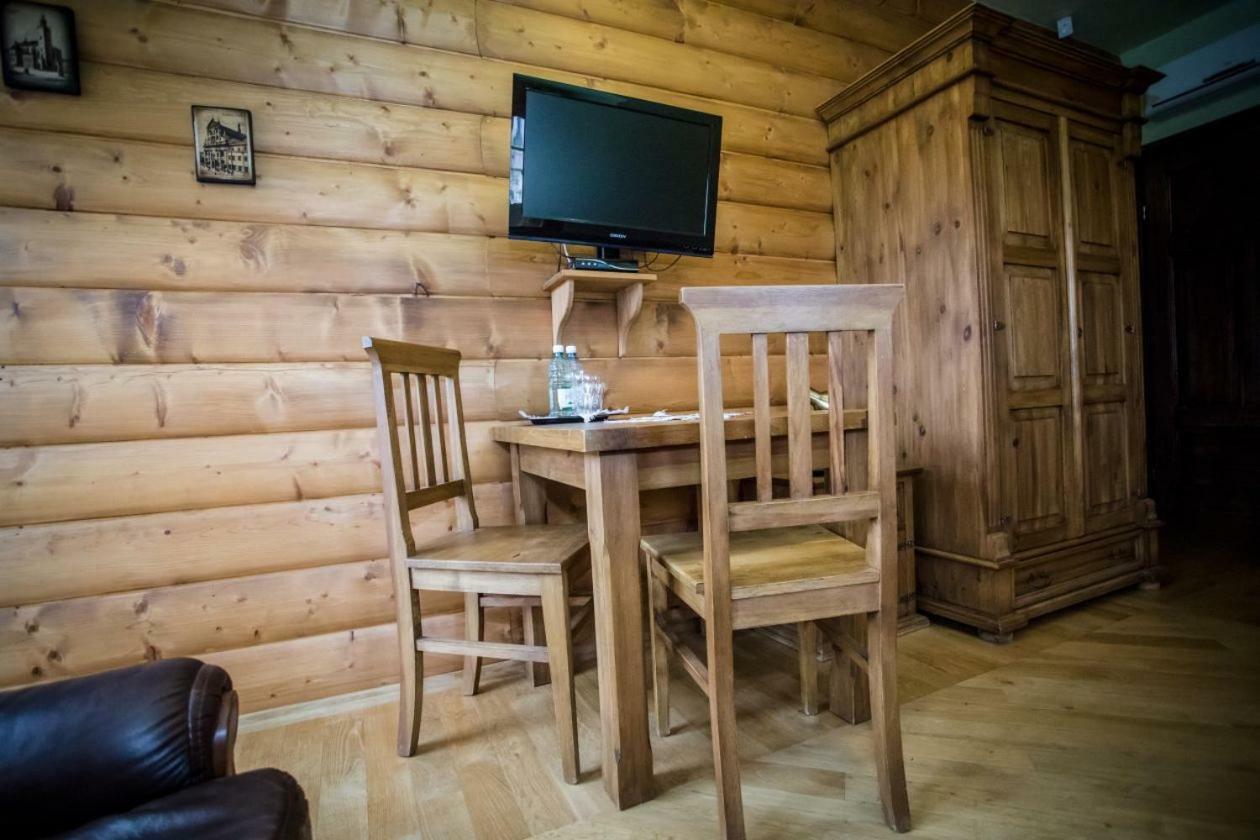 Stary Lwow Bed & Breakfast Korczyna  Exterior photo